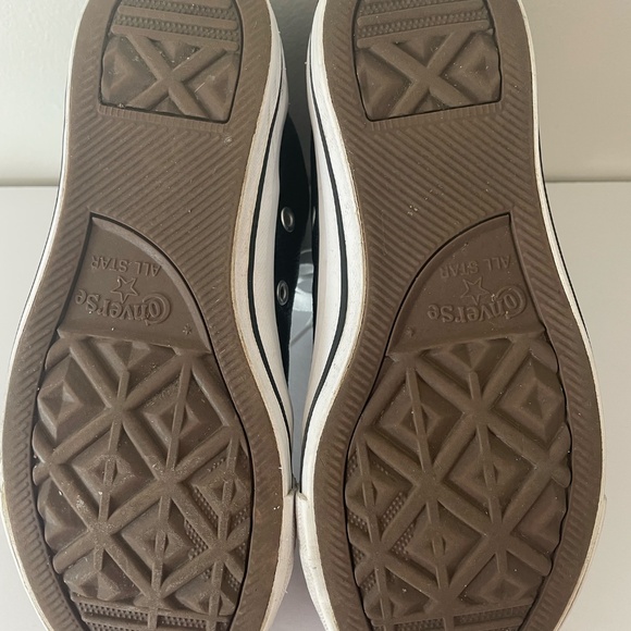 Converse Classic Black LEATHER and White High-Tops - Picture 9 of 16